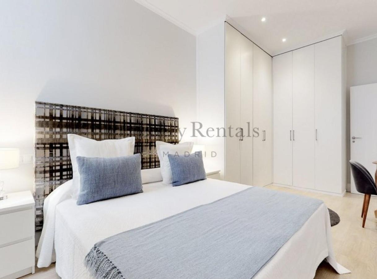 Apartamento Para 4 Barrio La Latina IV Apartment Madrid Exterior photo