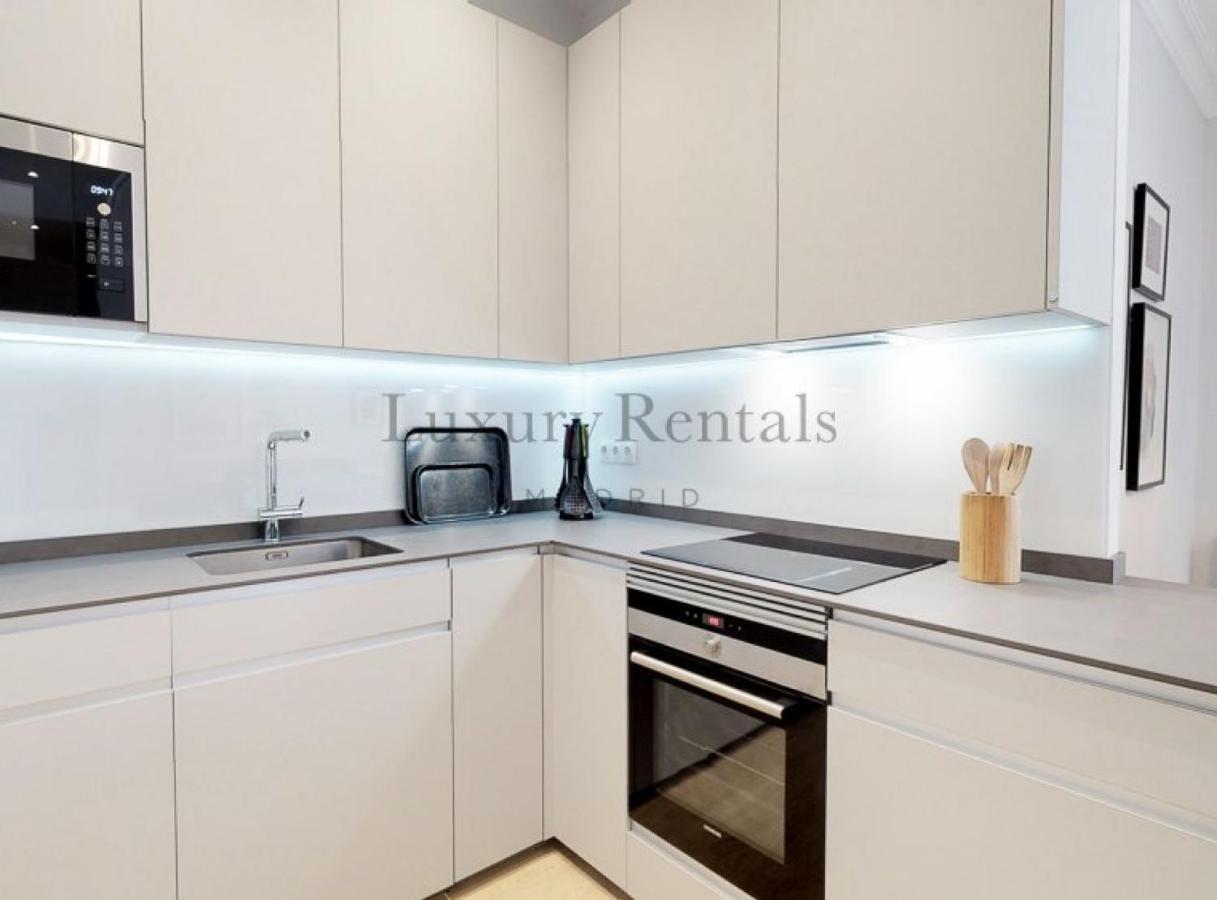 Apartamento Para 4 Barrio La Latina IV Apartment Madrid Exterior photo